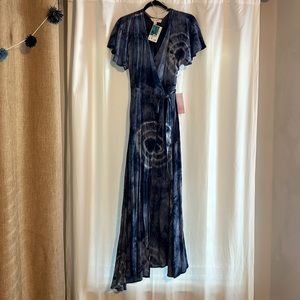 NWT Blue wrap dress size S
